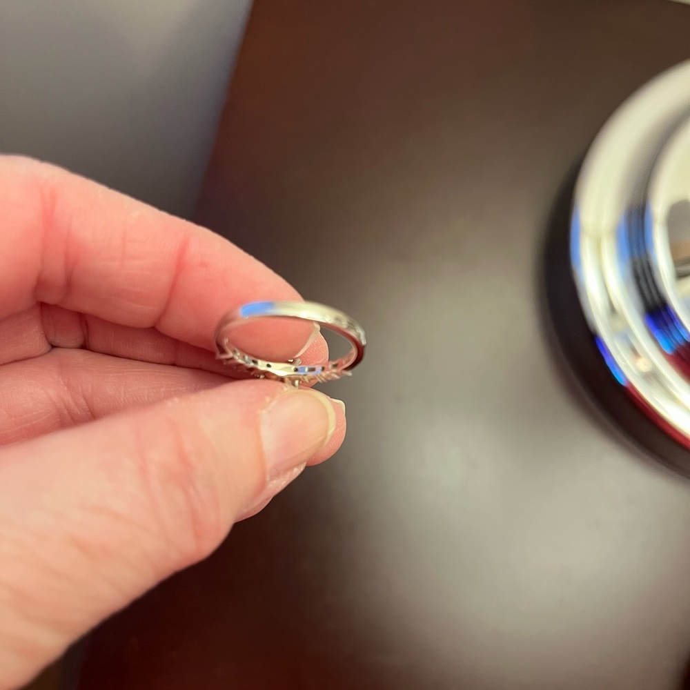 Princess Cut Engagement Ring - Picture 7 of 11